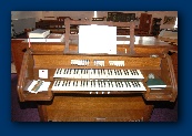 Organ console